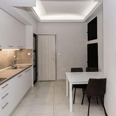 Cozy Apartment Central Atenas Exterior foto