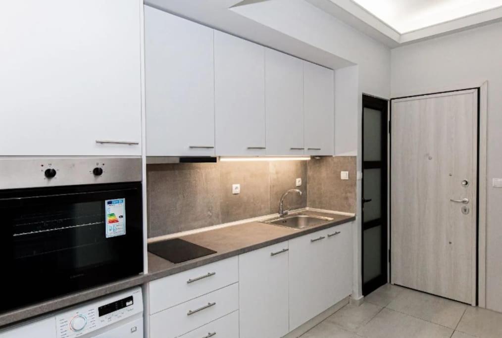 Cozy Apartment Central Atenas Exterior foto