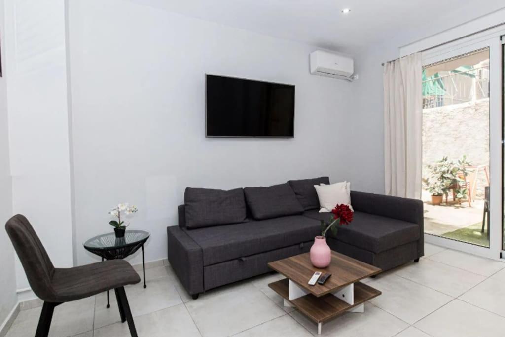 Cozy Apartment Central Atenas Exterior foto